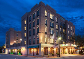 Гостиница Holiday Inn Savannah Historic District, an IHG Hotel  Саванна